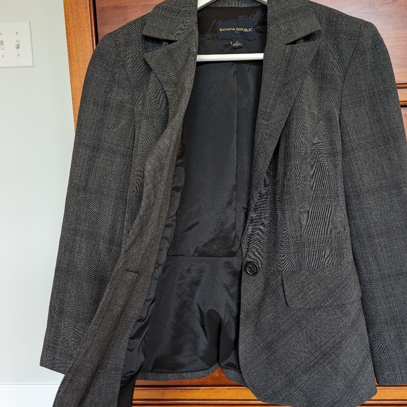 Banana Republic Blazer - Picture 6 of 8